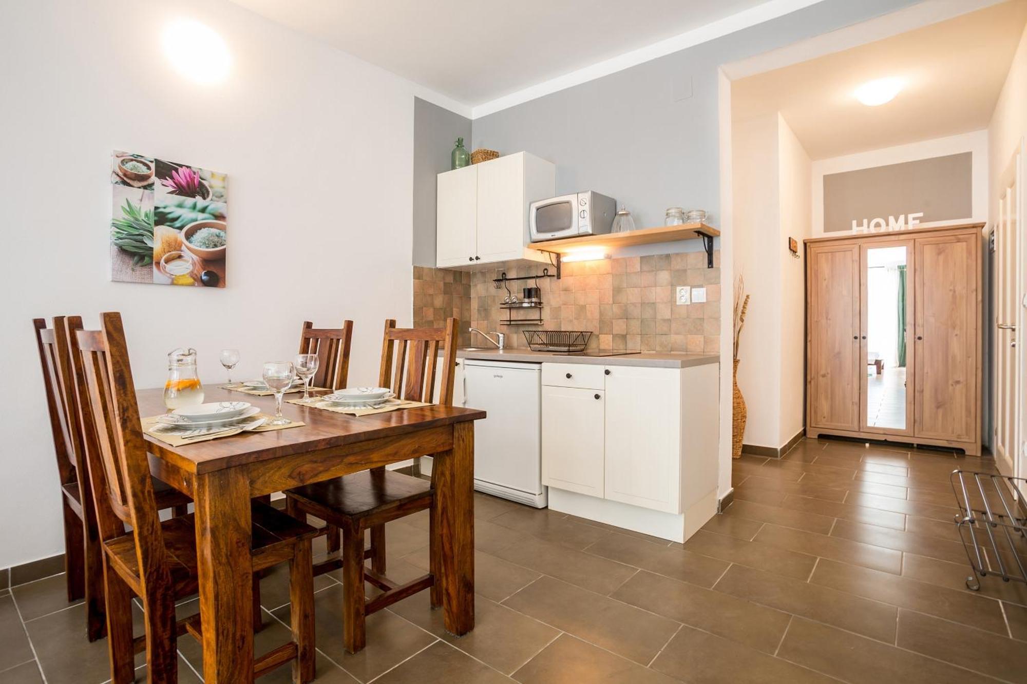 Zlatni Bol Apartments Δωμάτιο φωτογραφία