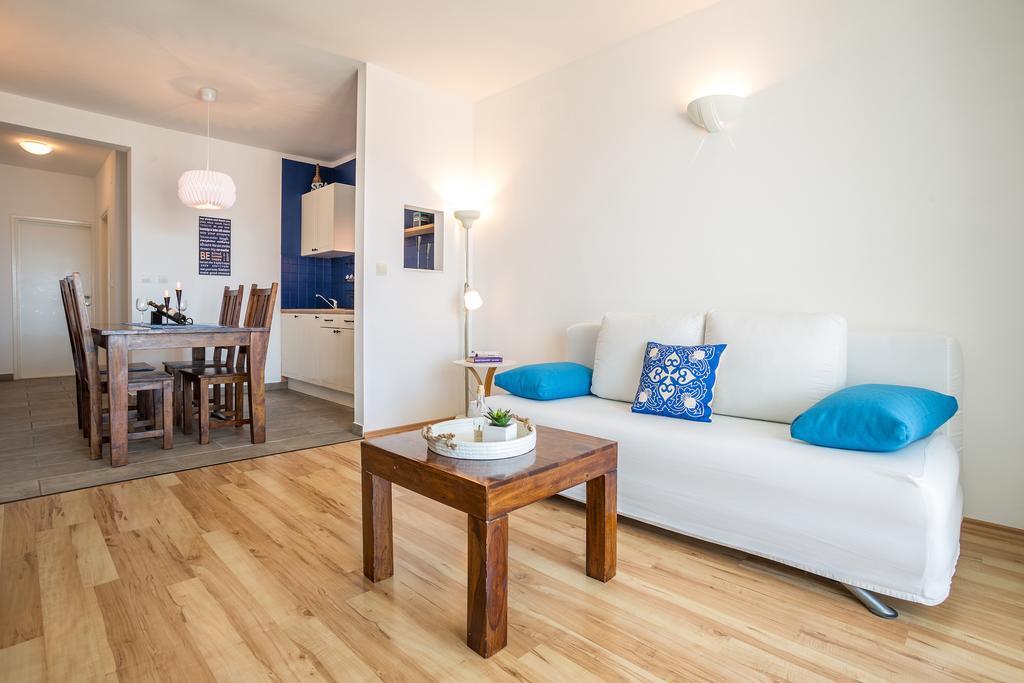 Zlatni Bol Apartments Εξωτερικό φωτογραφία