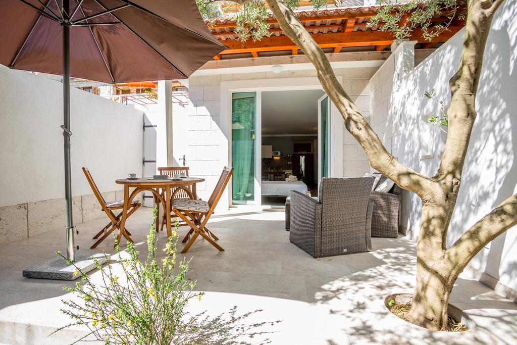Zlatni Bol Apartments Εξωτερικό φωτογραφία