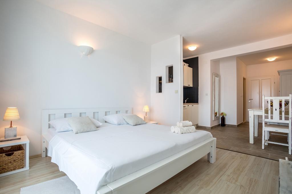 Zlatni Bol Apartments Δωμάτιο φωτογραφία