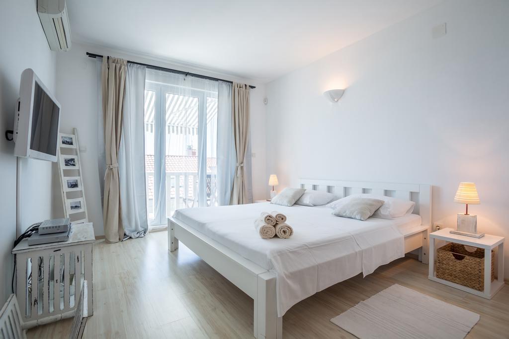 Zlatni Bol Apartments Δωμάτιο φωτογραφία