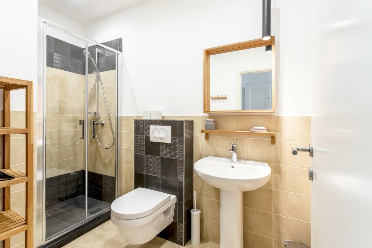 Zlatni Bol Apartments Εξωτερικό φωτογραφία